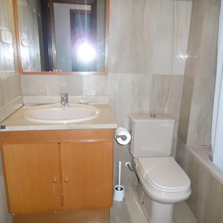 Cerca De La Playa Con Piscina Y Parking Apartment